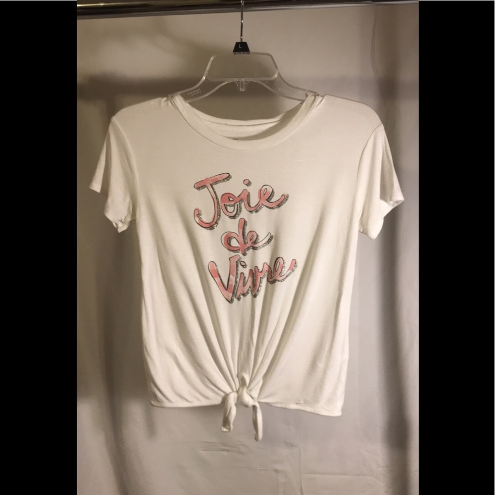 Cute girls size medium shirt!